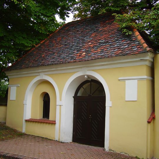 Kaplica, ob. kostnica