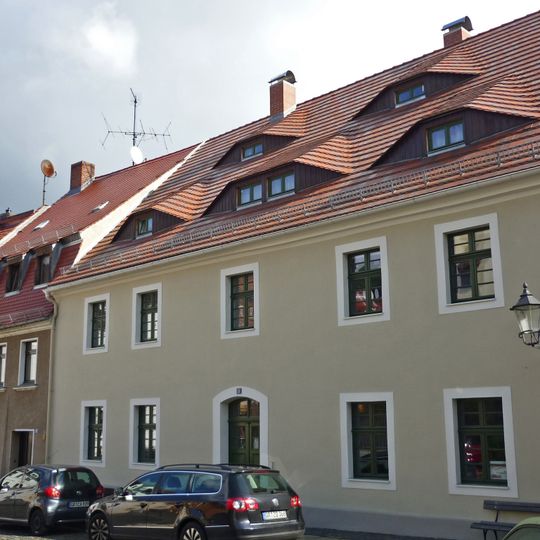 Wohnhaus in geschlossener Bebauung Kleine Wallstraße 2