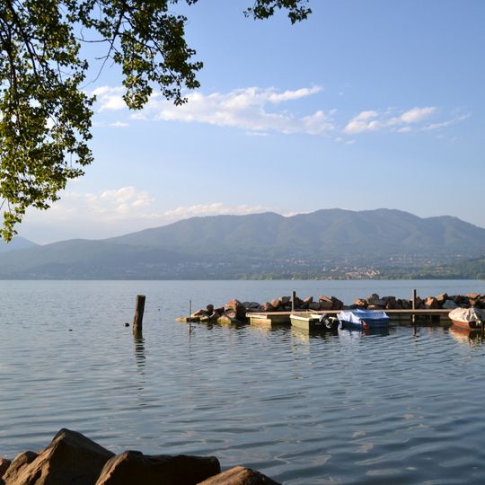 Porto di Cazzago Brabbia