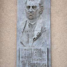 Pamětní deska Viléma Petrželky