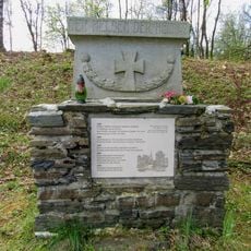 Pomník padlým ve Smilově u bývalého hřbitova