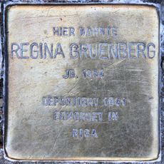 Stolperstein en memoria de Regina Gruenberg