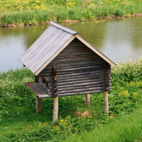 Амбар свайный № 3 из с. Польцо