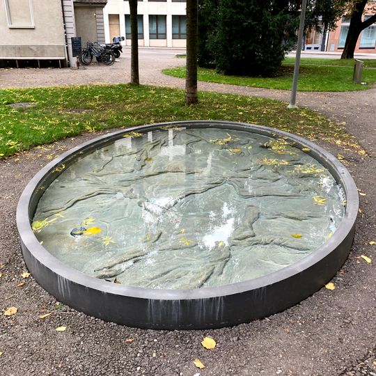 Wurzel-Brunnen