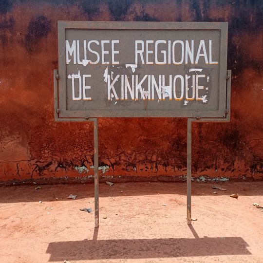 Musée régional de Kinkinhoué