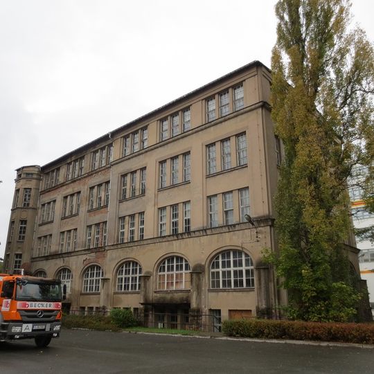 Wilhelm-Raabe-Straße 04