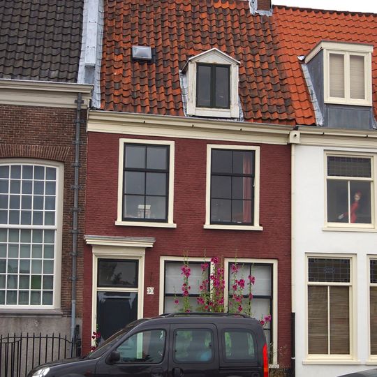 Pand met lijstgevels