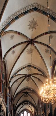Interior 5