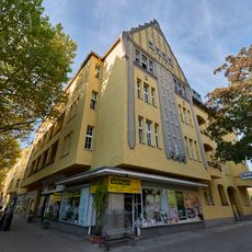 Mietshaus Rüdesheimer Straße 2, Gerolsteiner Straße 12-12A, Homburger Straße 25