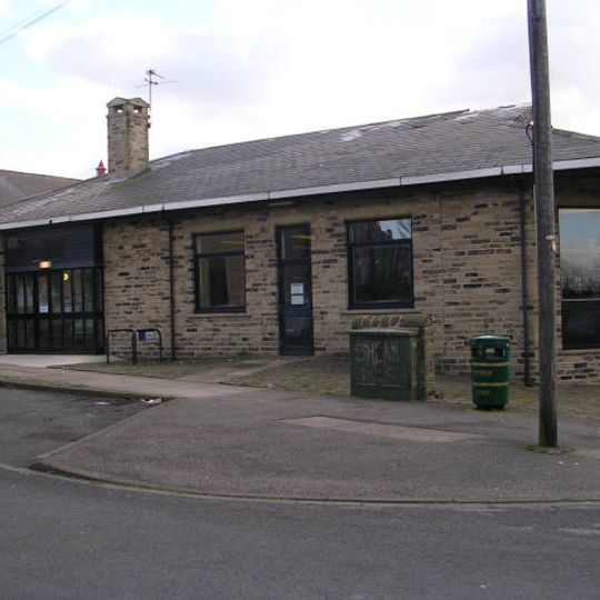Laisterdyke Library