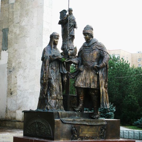 Monument to Peter and Fevronia