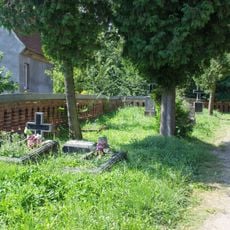 Cmentarz przykościelny w Sułowie