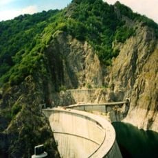 Vidraru Dam