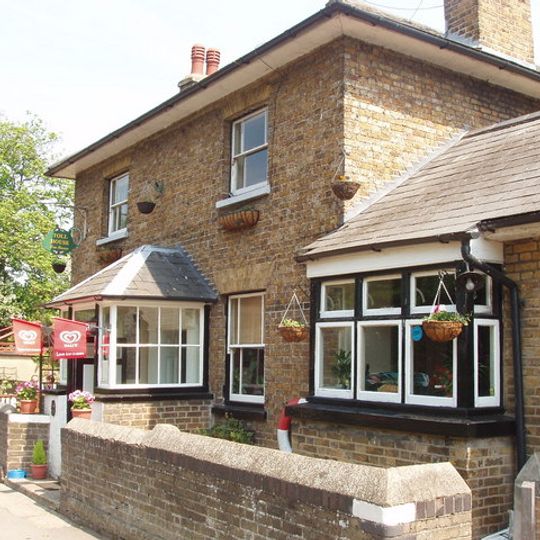The Toll House, Cowley Lock