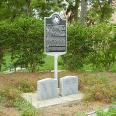 College Memorial Park Cemetery
