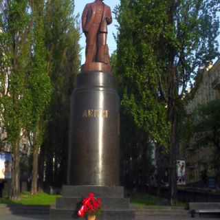 Vladimir Lenin monument, Kyiv