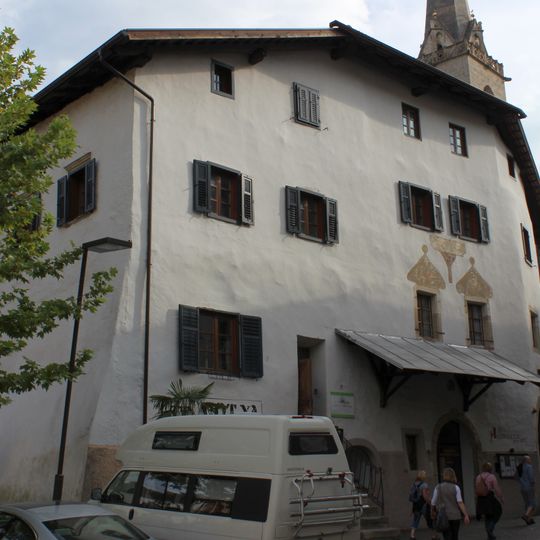 Andreas-Hofer-Straße 13