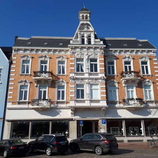 Wohn- und Geschäftshaus Deichstraße 9