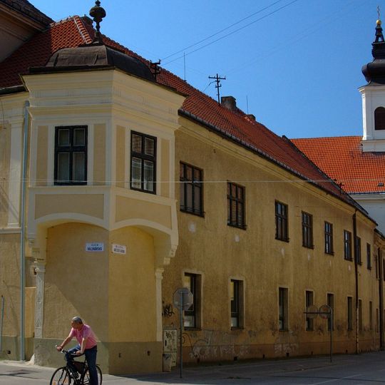 Uršulínsky kláštor, kláštor uršulíniek
