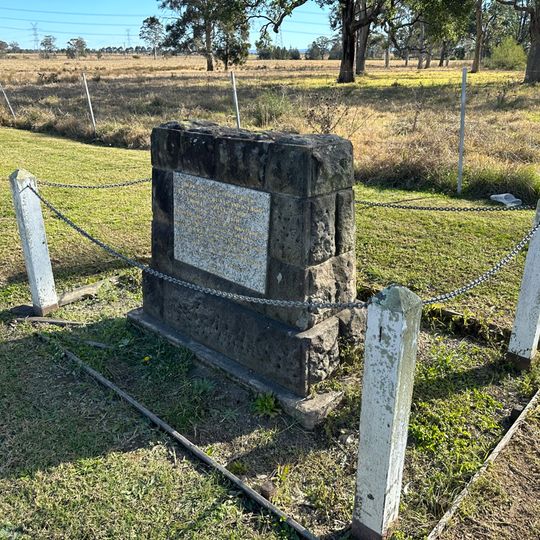 Blaxland Farm memorial cairn