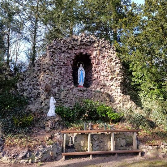 Sint-Michaëlklooster: lourdesgrot