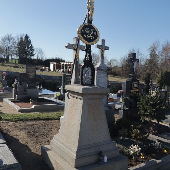 Hřbitovní kříž na Opatovském hřbitově