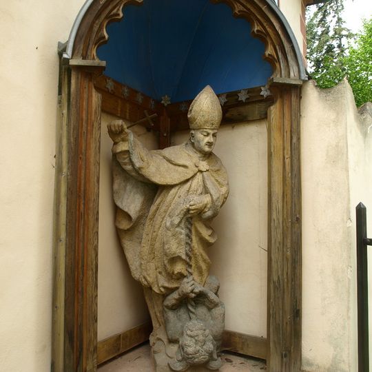 Kaplička se sochou svatého Prokopa v Blatné