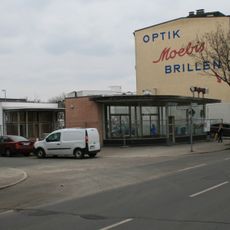 Autoverkaufspavillon der ehem. Tankstelle Ollenhauerstraße 7, Friedrich-Karl-Straße 1