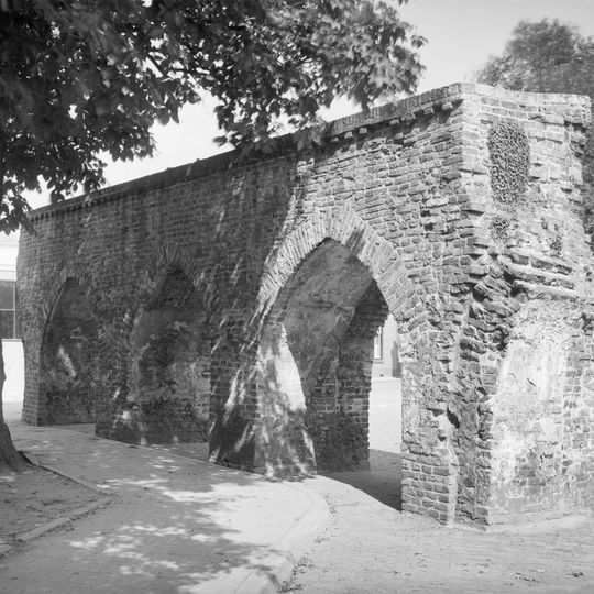 Stadsmuur Hagepoortplein