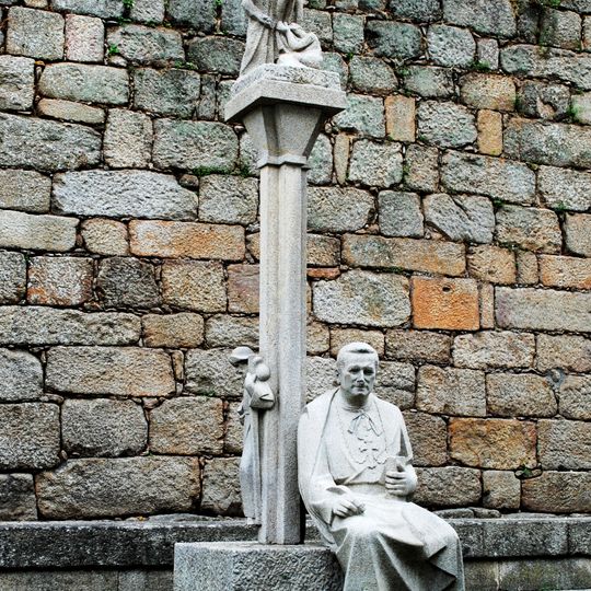 Cruceiro do Arcebispo Lago González