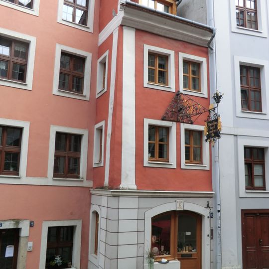 Wohnhaus in geschlossener Bebauung Neißstraße 18
