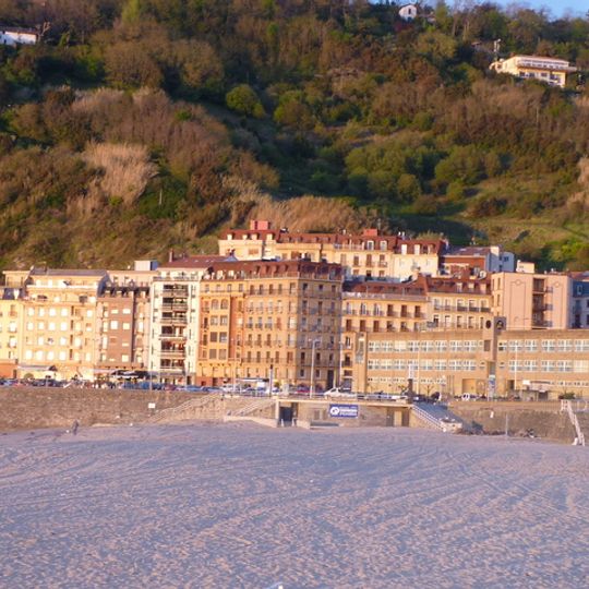 Luis Pedro Peña Santiago pasealekua