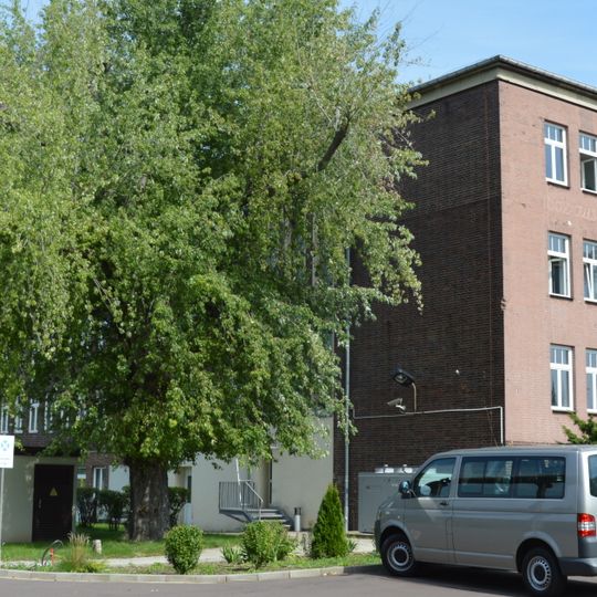 August-Bebel-Damm 17, 19