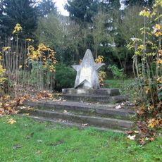 Pomník sovětským válečným zajatcům ve Zbůchu