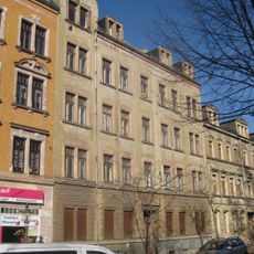 Mietshaus in geschlossener Bebauung Zöllnerplatz 12