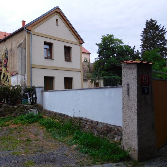 Venkovská usedlost Hostivař, Kozinovo nám. č.p. 220/3