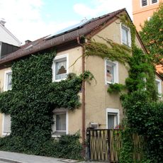 Zweigeschossiges Satteldachhaus