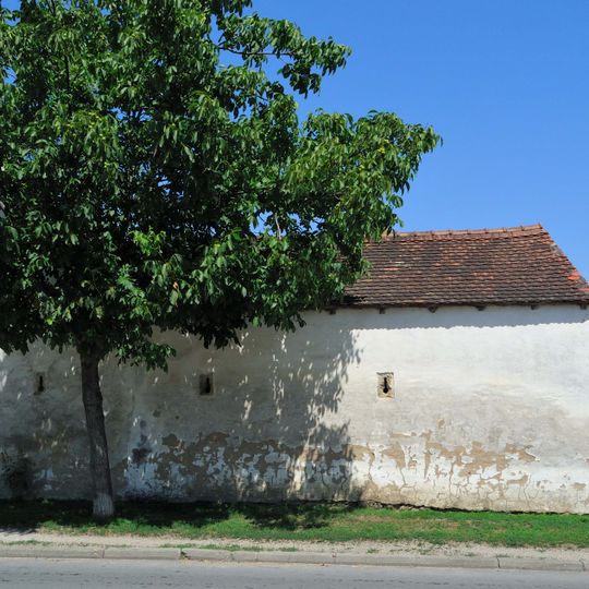 Ortsbefestigung mit westl. Scheunenwand