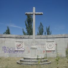 Monumento a Onésimo Redondo en Labajos