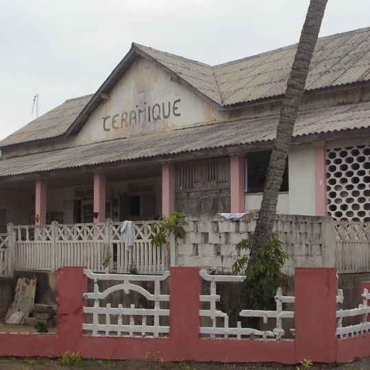 Centro del ceramico de Grand-Bassam