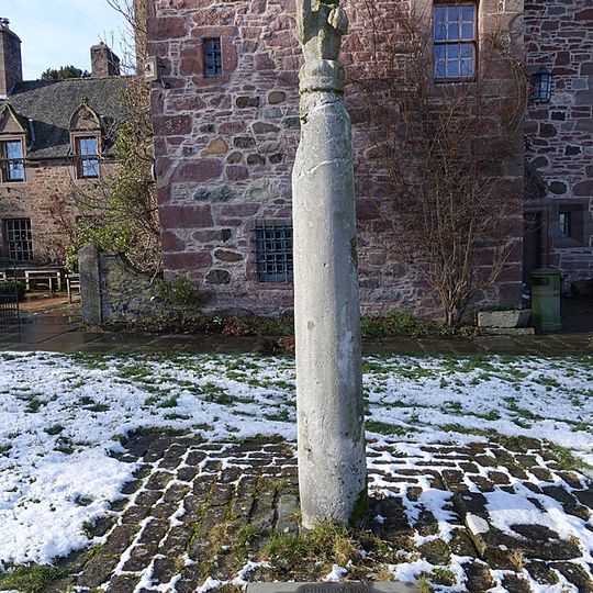 Fingask Castle, Perth Mercat Cross