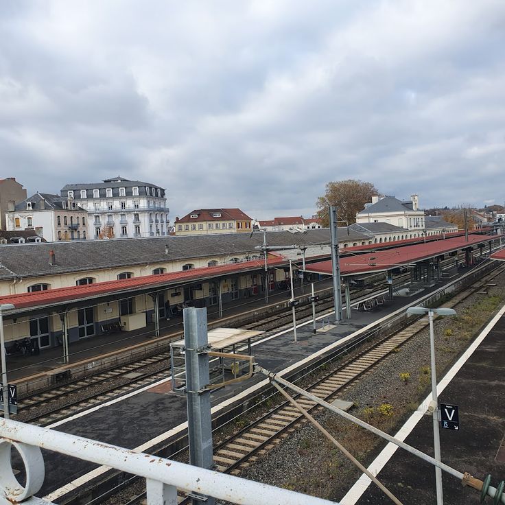 SNCF footbridge