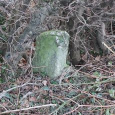 Milestone, 200m N of entrance to Gentrys Farm