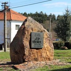 Památník ve Všenicích