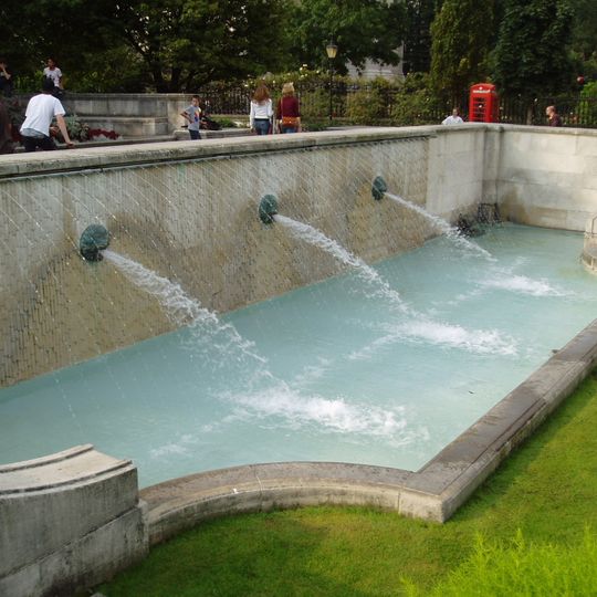 Wall Fountain in Festival Gardens