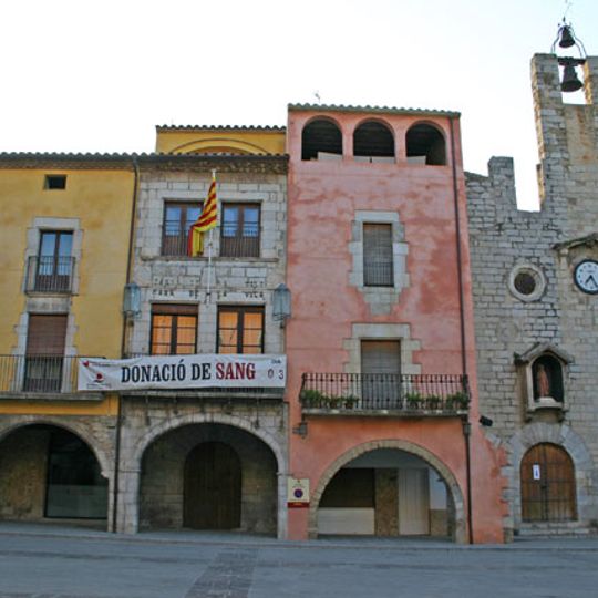Plaça de la Vila de Torroella de Montgrí