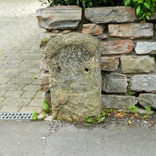 Milestone, Hamilton Road, by No.61,