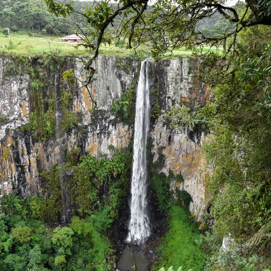 Cascata do Avencal