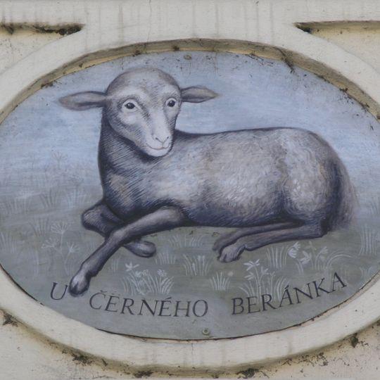 Dům U Černého beránka ve Valdštejnské ulici