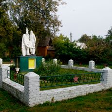 Братская могила советских воинов, погибших в годы Великой Отечественной войны (Крапивна)